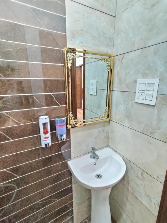 Hotel Guntas Residency à Amritsar Extérieur photo