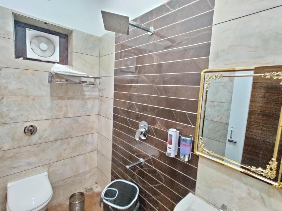 Hotel Guntas Residency à Amritsar Extérieur photo