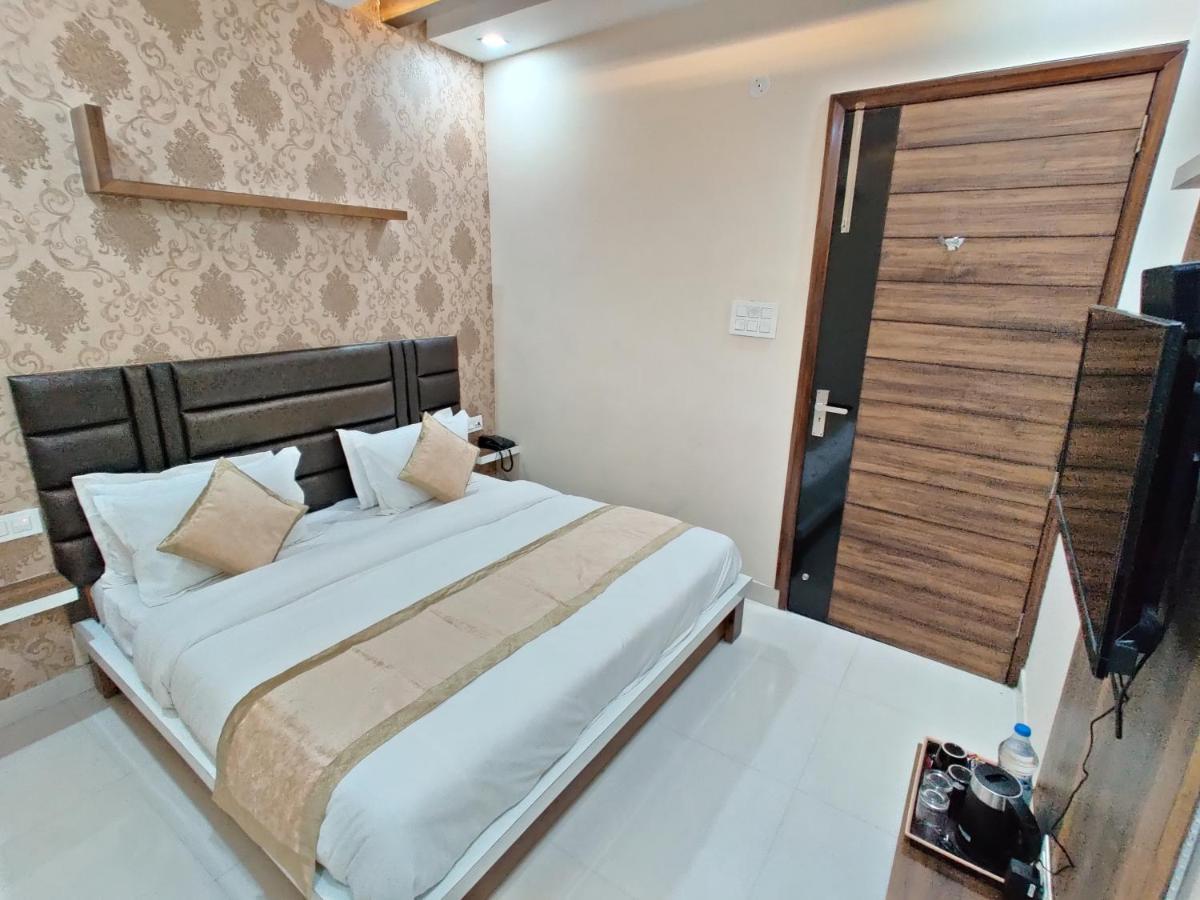 Hotel Guntas Residency à Amritsar Extérieur photo