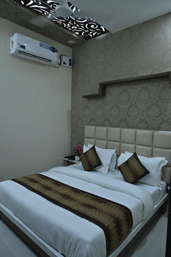 Hotel Guntas Residency à Amritsar Extérieur photo