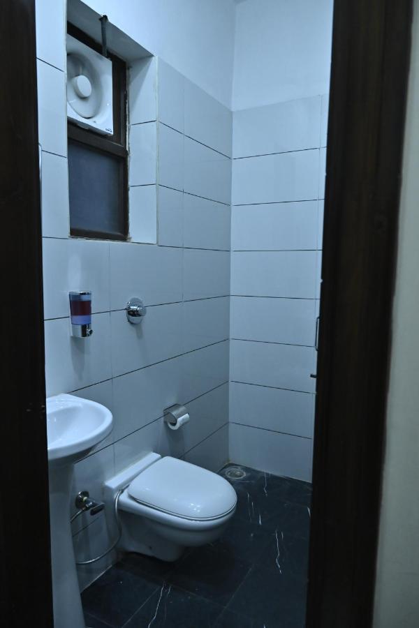 Hotel Guntas Residency à Amritsar Extérieur photo