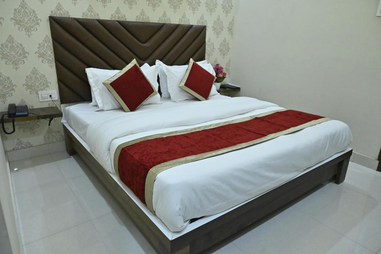 Hotel Guntas Residency à Amritsar Extérieur photo