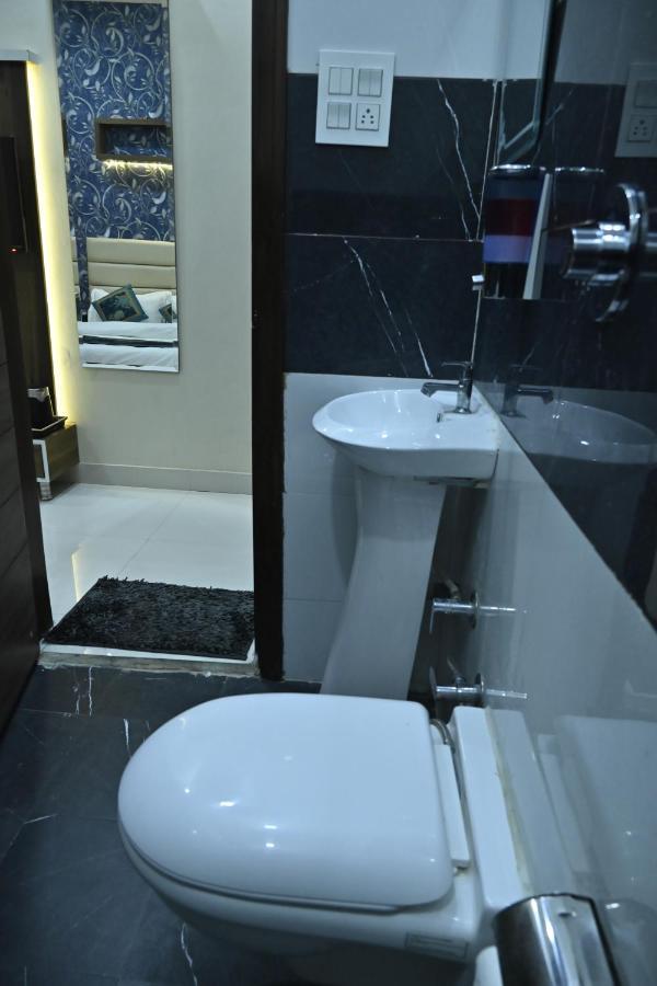 Hotel Guntas Residency à Amritsar Extérieur photo