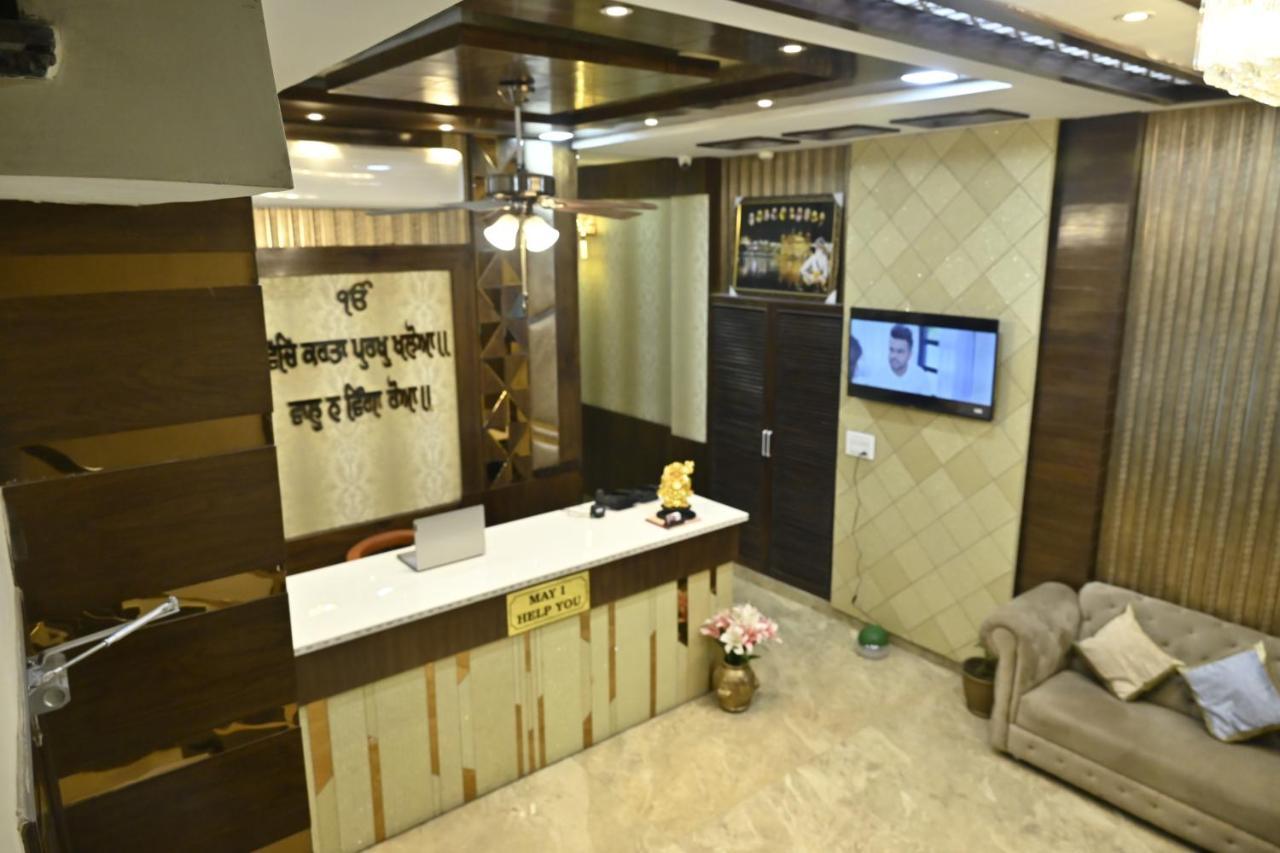 Hotel Guntas Residency à Amritsar Extérieur photo
