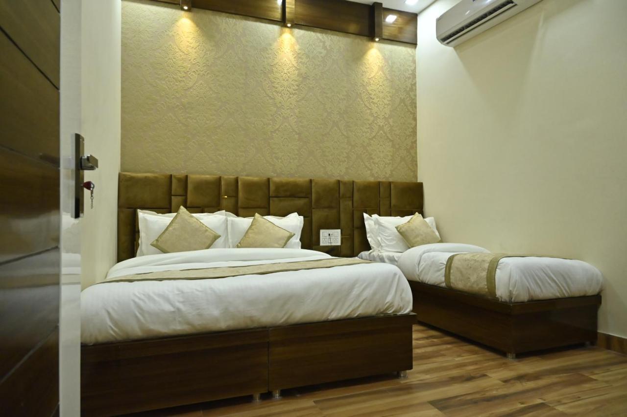 Hotel Guntas Residency à Amritsar Extérieur photo